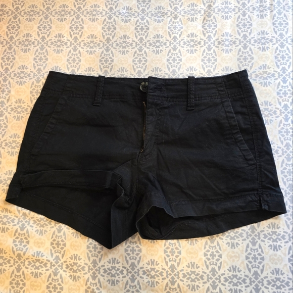 American Eagle Black Shorts | SZ 4 - Picture 1 of 4